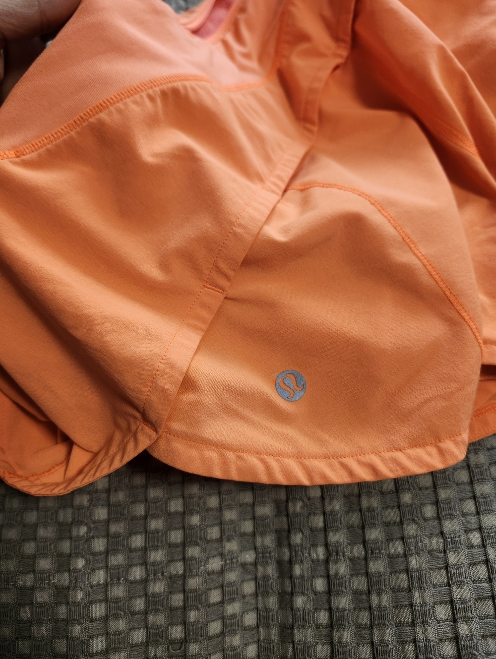LULULEMON SPEED UP LOW RISE SHORT 2.5” SIZE 8" ORANGE COLOR - Picture 8 of 16